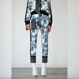 Pam & Gela F/19 Printed Crop Track Pant